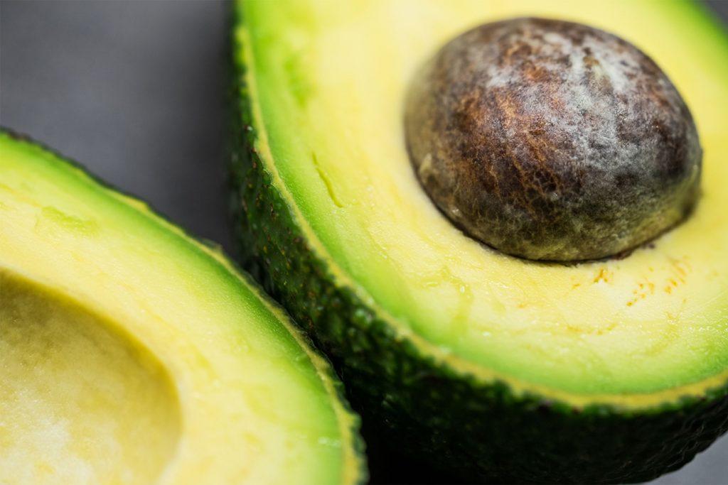 Peeling selber machen mit Avocado